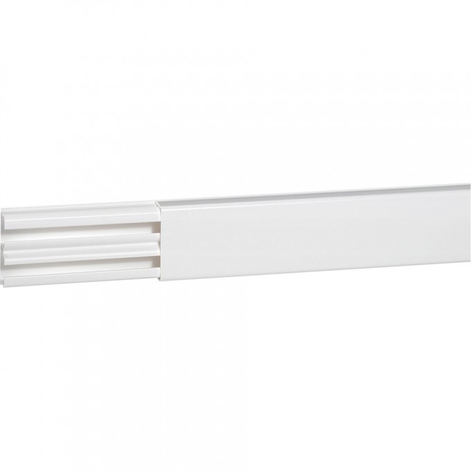Мини-плинтус LEGRAND DLPlus 32x12,5 мм 2 отделения длина 2,1 м белый 030014 Мини-плинтус LEGRAND DLPlus 32x12,5 мм 2 отделения длина 2,1 м белый 030014