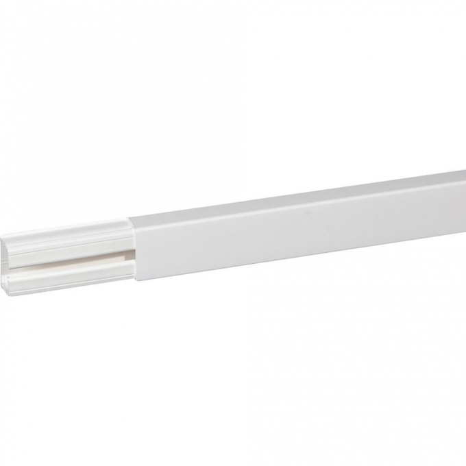 Мини-плинтус LEGRAND DLPlus 40x20 1 секция длина 2,10 м белый 030027 Мини-плинтус LEGRAND DLPlus 40x20 1 секция длина 2,10 м белый 030027