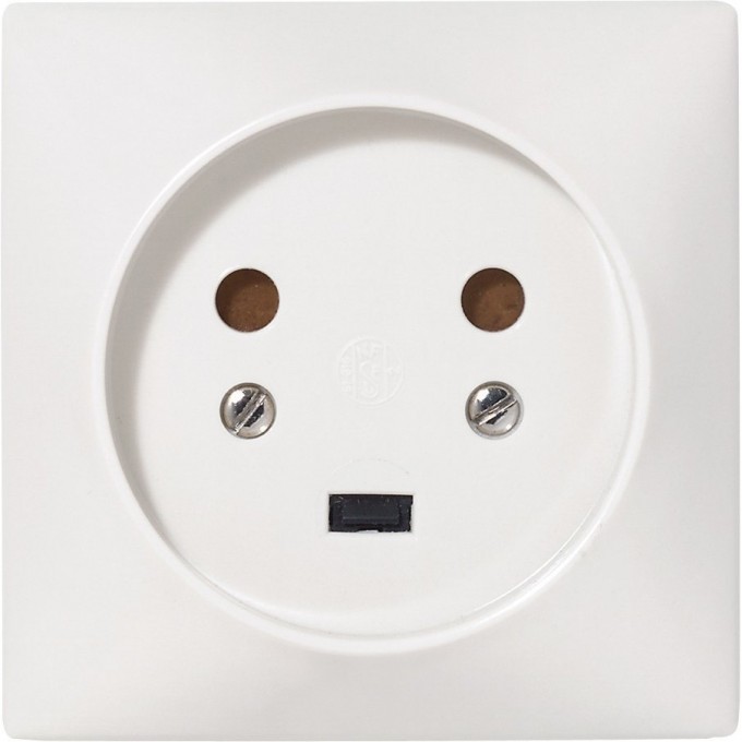 Розетка LEGRAND 2К+З на винтах белый 055422 Розетка LEGRAND 2К+З на винтах белый 055422