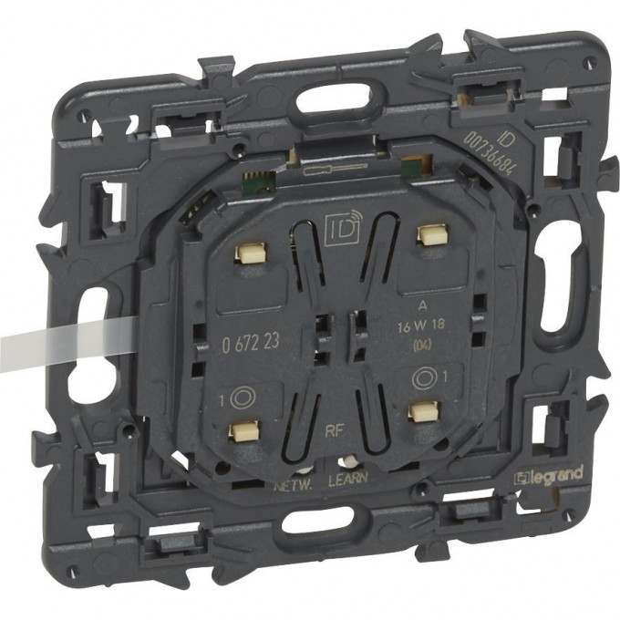 Настенное плоское радиоуправляющее устройство LEGRAND MyHome Play Zigbee 1-канальное 067223 Настенное плоское радиоуправляющее устройство LEGRAND MyHome Play Zigbee 1-канальное 067223