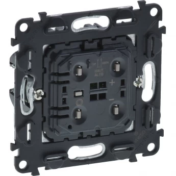 Светорегулятор LEGRAND Valena IN'MATIC кнопочный универсальный 400Вт без нейтрали Светорегулятор LEGRAND Valena IN'MATIC кнопочный универсальный 400Вт без нейтрали