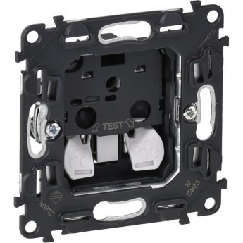 Силовая розетка LEGRAND Valena IN'MATIC 2К 16А 250В с защитными шторками безвинтовые зажимы