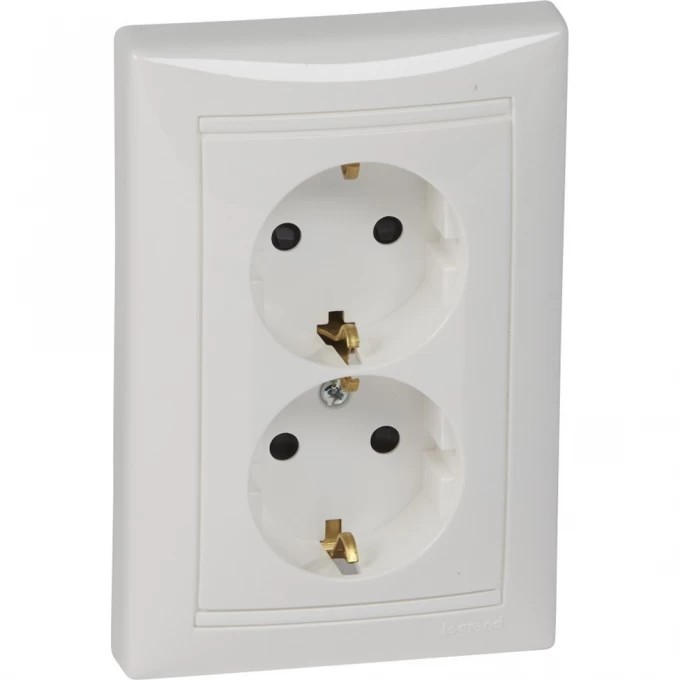 Розеточный блок LEGRAND Valena немецкий стандарт 2х2К+3 с защитными шторками укомплектованный белый 774427