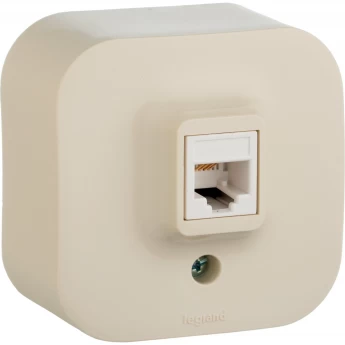 Розетка LEGRAND RJ45 категория 5e UTP Quteo IP 20 слоновая кость Розетка LEGRAND RJ45 категория 5e UTP Quteo IP 20 слоновая кость