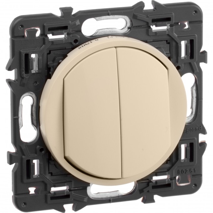 Выключатель LEGRAND Celiane 1-полюсный слоновая кость SET-2-067001-03 Выключатель LEGRAND Celiane 1-полюсный слоновая кость SET-2-067001-03