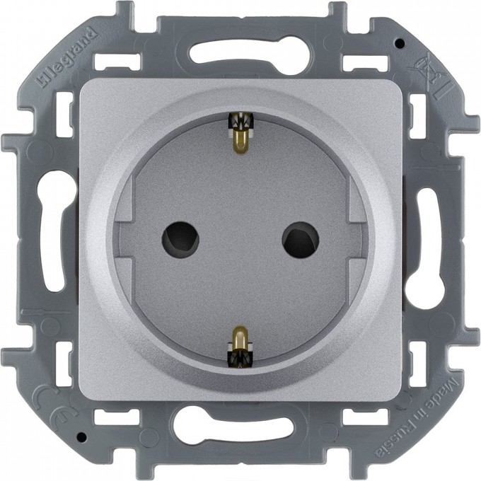 Розетка LEGRAND INSPIRIA 2К+З со шторками немецкий стандарт 16 А 250 В алюминий 673732 Розетка LEGRAND INSPIRIA 2К+З со шторками немецкий стандарт 16 А 250 В алюминий 673732