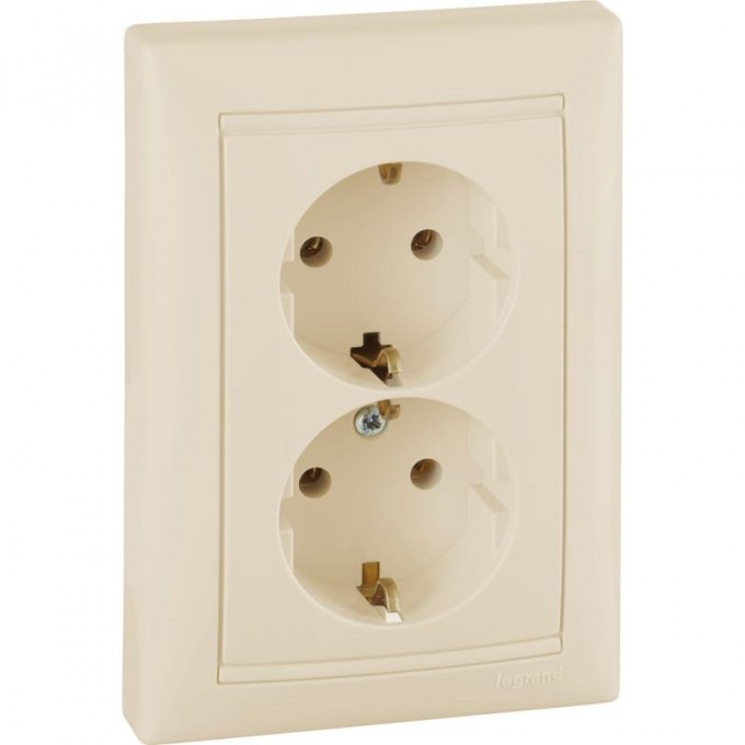Розетка LEGRAND Valena 16А IP20 2P+E слоновая кость 695616 Розетка LEGRAND Valena 16А IP20 2P+E слоновая кость 695616