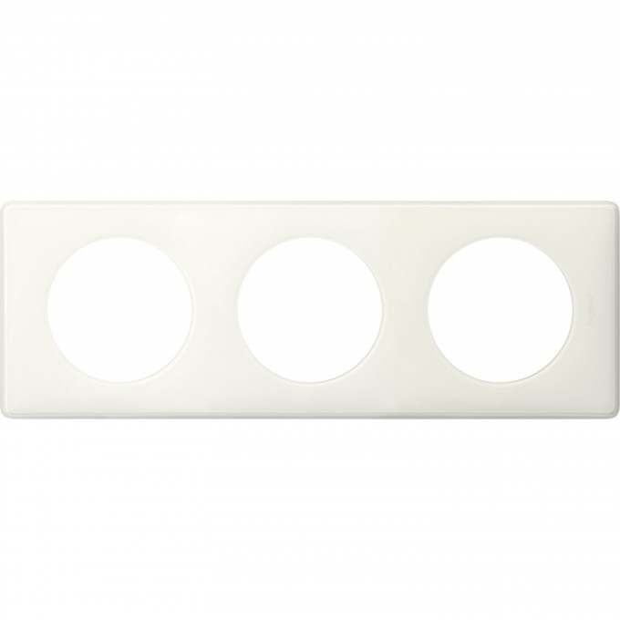 Рамка LEGRAND Celiane 3 поста Белый глянец 066633 Рамка LEGRAND Celiane 3 поста Белый глянец 066633